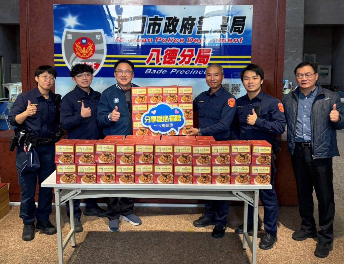 市議員楊朝偉歲末送暖　致贈香菇麻油飯感謝警消清潔隊