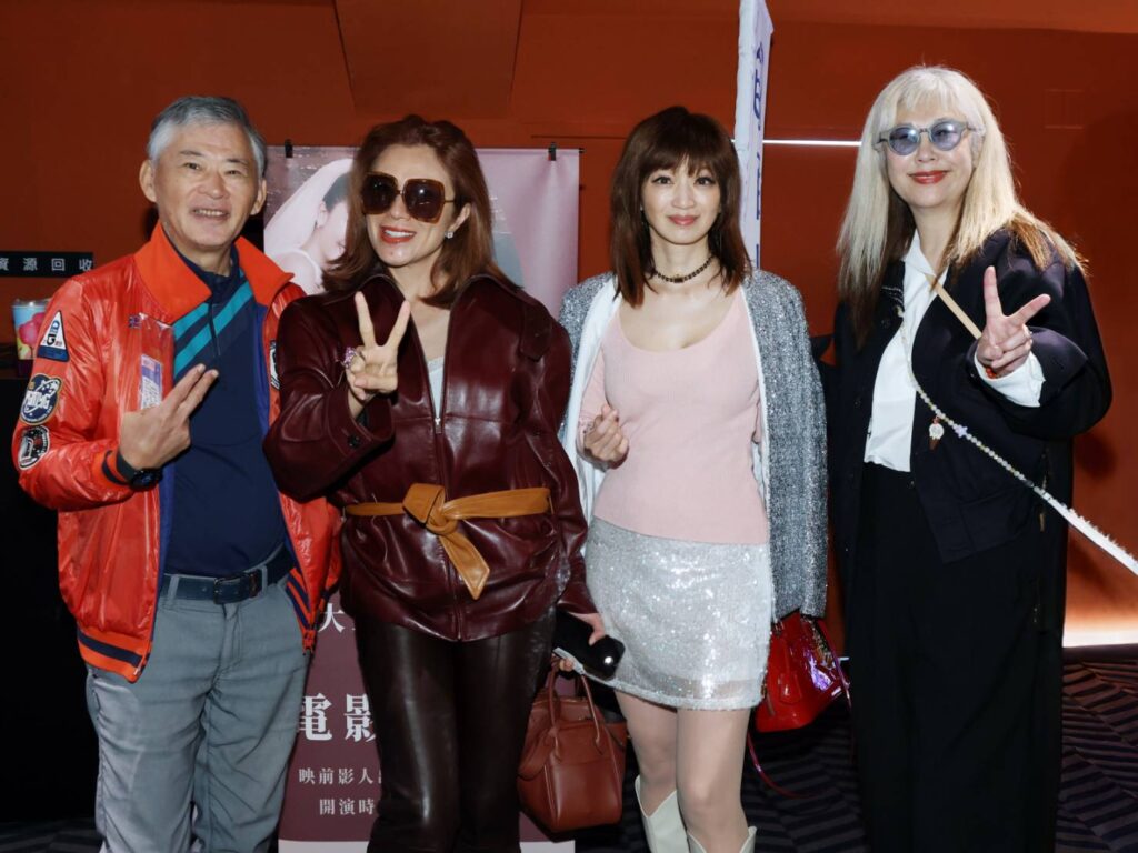 左起-宏盛帝寶林鴻彬與王菁菁夫婦、臺大EMBA校友基金會副執行長黃秀慧、藝術愛好者苗楊傳芳。(圖/主辦 提供)