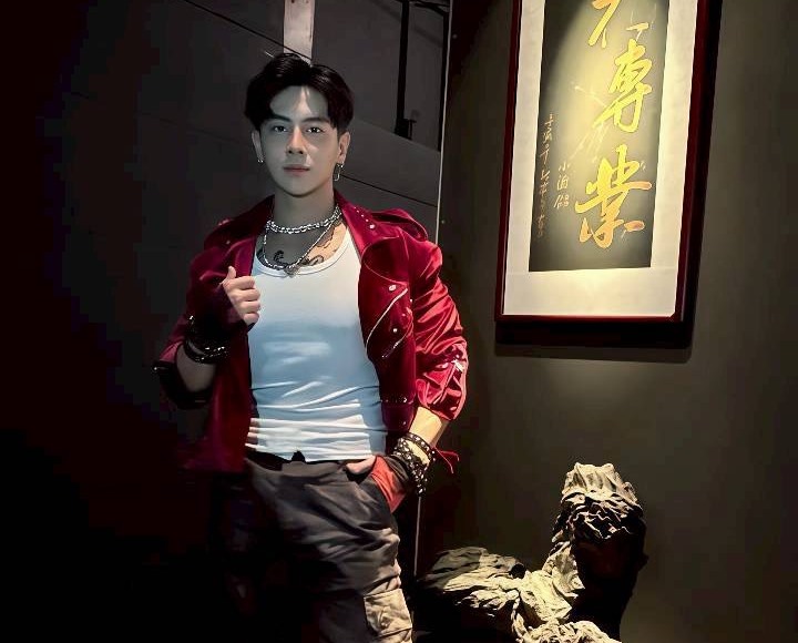 「台灣最帥猛男」唐子元不只舞台魅力受關注，更透露行業暗黑真相。(圖/曜熙傳媒娛樂 提供)