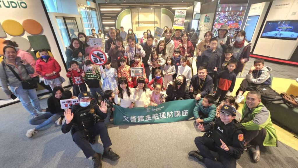 打詐投籃機宣導活動圓滿完成。(圖／記者薛秀蓮 翻攝)