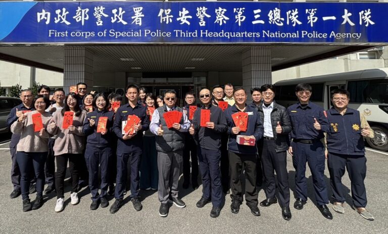 保三總隊長周煥興前往第一大隊慰問。（記者徐煜勝翻攝）