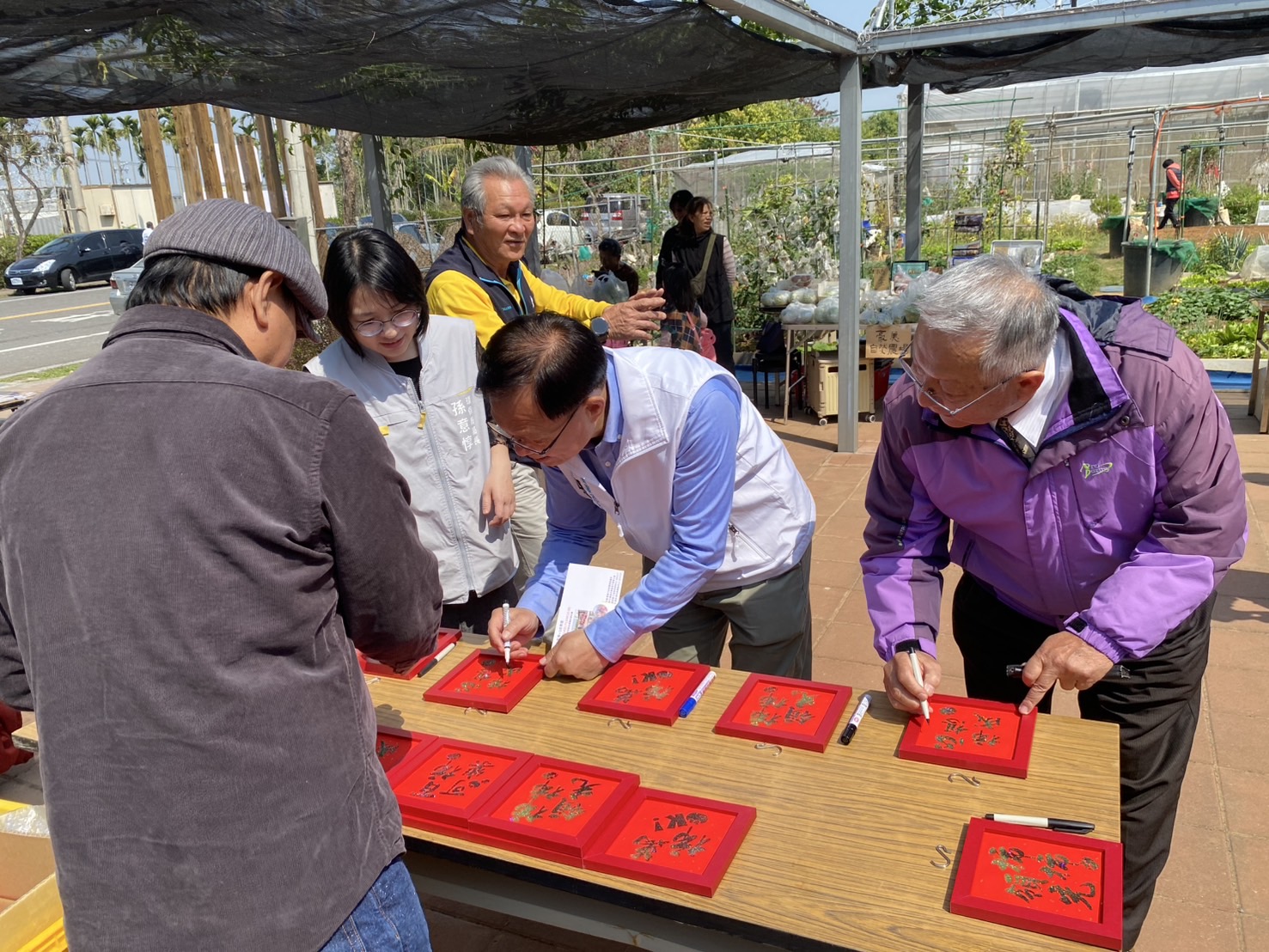 張啓楷簽名。(圖／記者 包克明攝)
