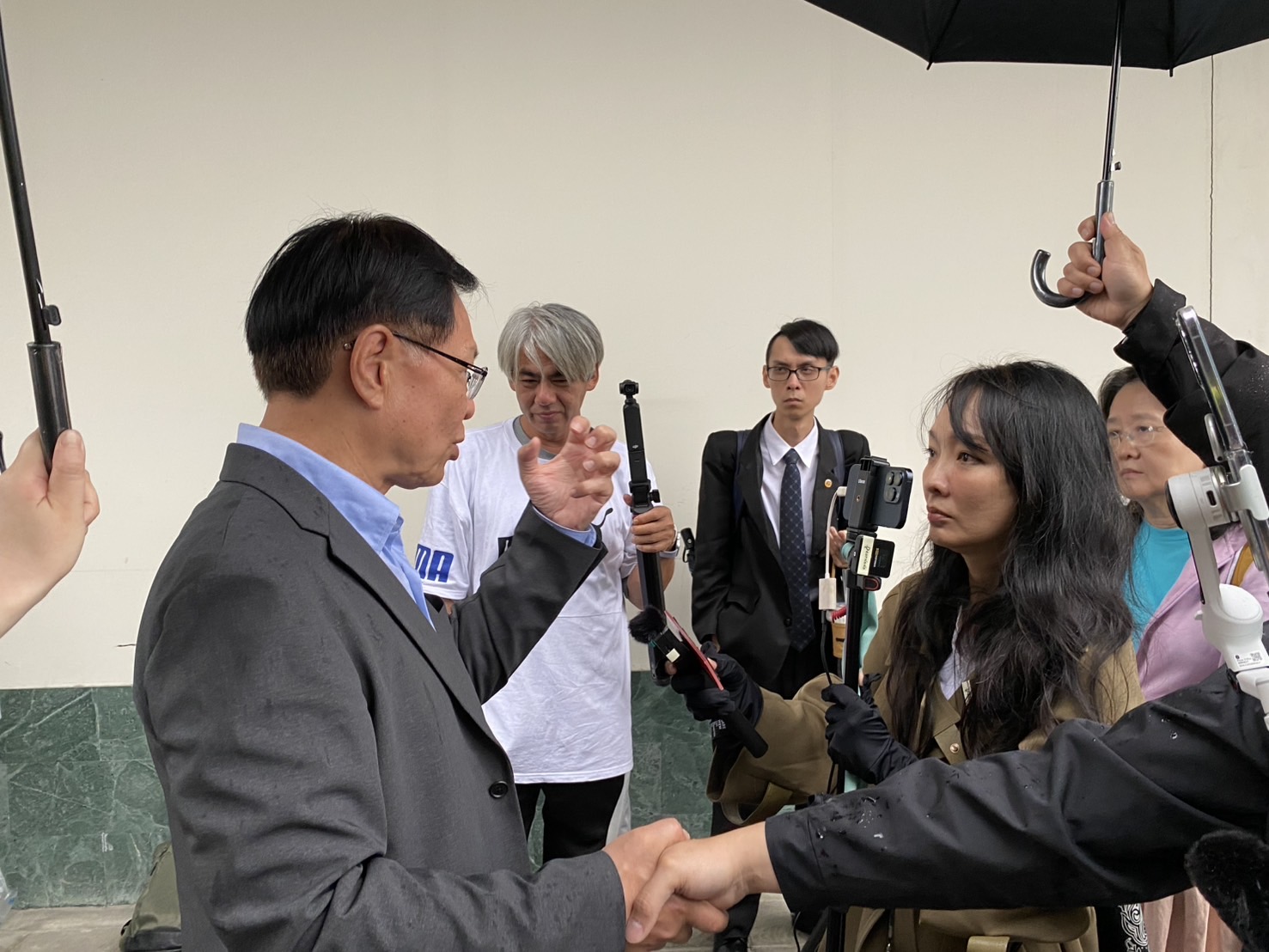 張啓楷表示，柯文哲案判決後，不少支持者來電表達激動與不滿，反映人民對司法防線潰敗感到難過與恐懼。(記者 包克明攝)