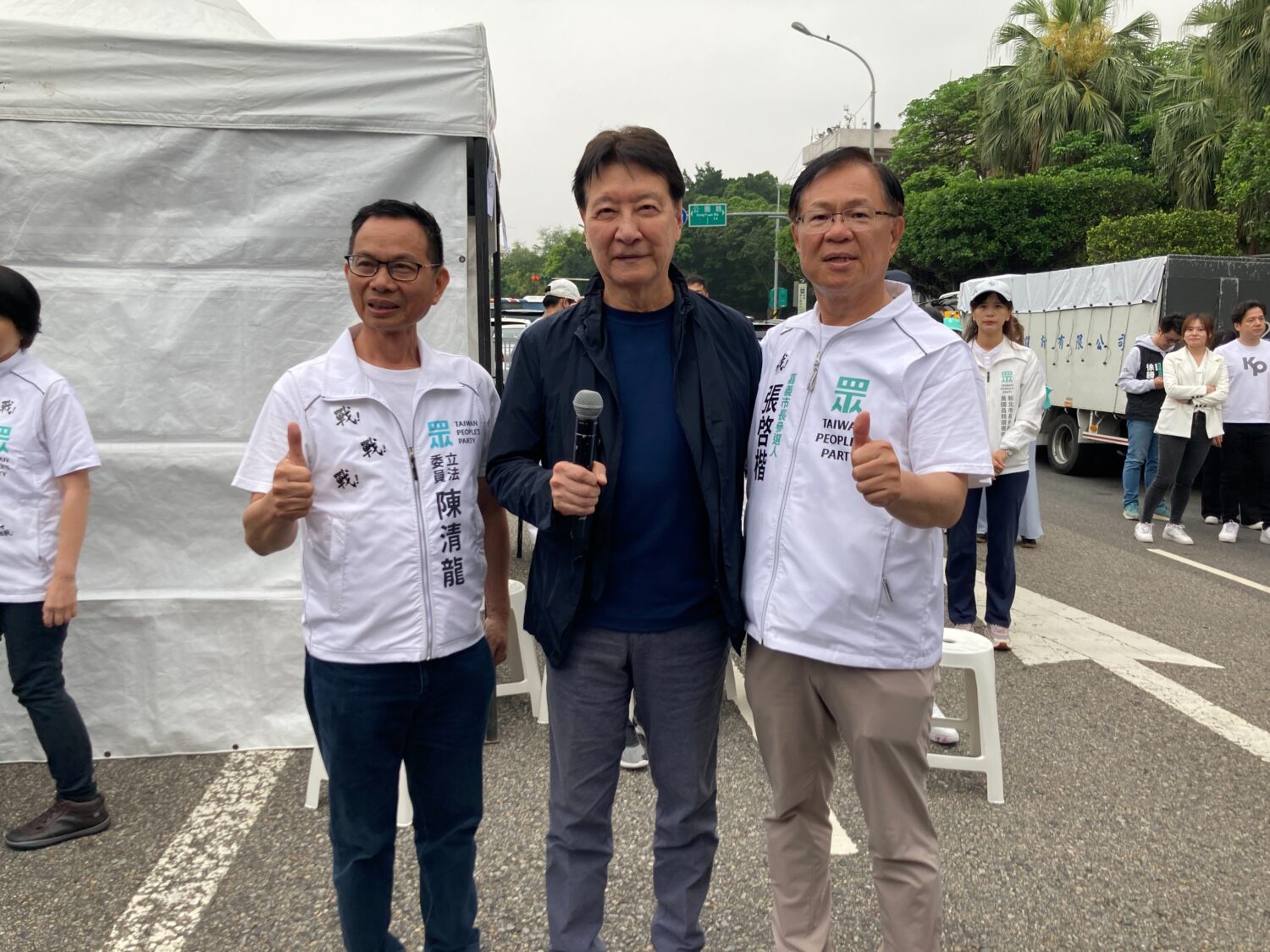 國民黨立委羅智強(左1)明(31)日將南下和張啓楷(右1)喝咖啡,用行動深化並擴大藍白合流的氣勢,為嘉義戰火再升溫。(圖/民眾黨嘉義黨部)