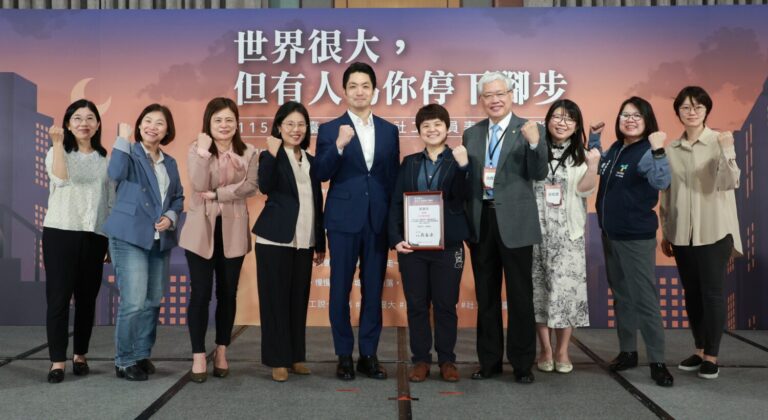 北市表揚42位優良社工、攝影展同步登場。(圖/臺北市政府社會局)