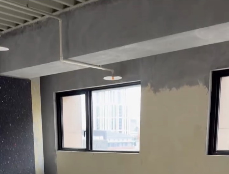 受害人強調,杜叙中經常收取高額款項後,工程或服務嚴重延宕甚至停擺,最終失聯。(圖/民眾提供)