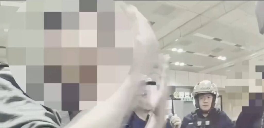 捷警到場處理。（記者李健興翻攝）