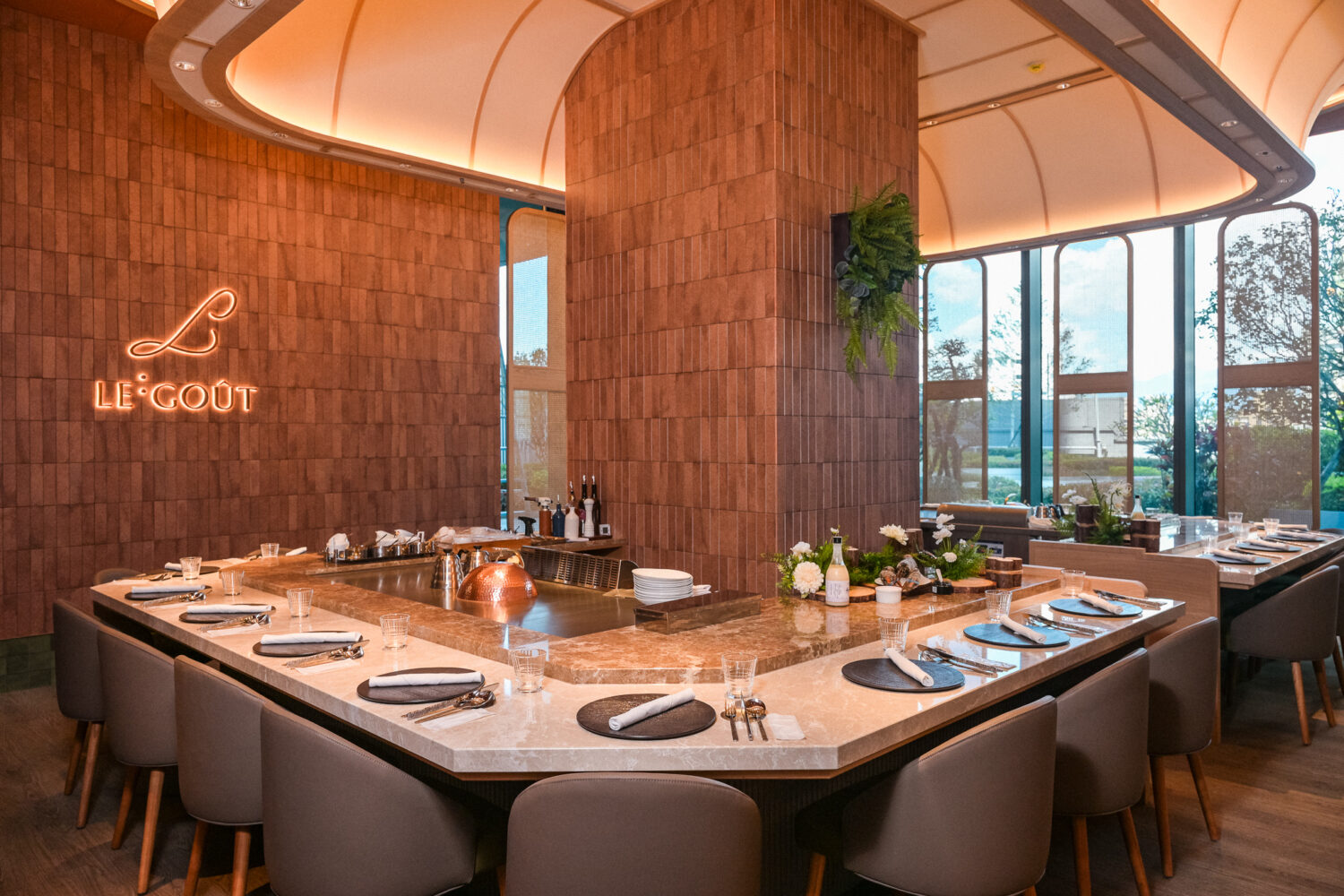 「樂葵法式鐵板燒(Le Goût)」宣佈台北第二間門市「承德店」正式開幕。(圖/業者 提供)　