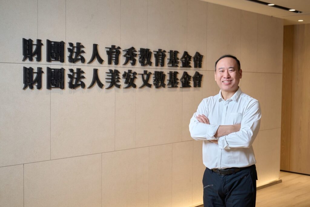 育秀教育基金會執行長苗華斌表示,育秀盃持續鼓勵青年學子以創新思維與實作能力回應產業與社會需求。(圖/育秀教育基金會 提供)