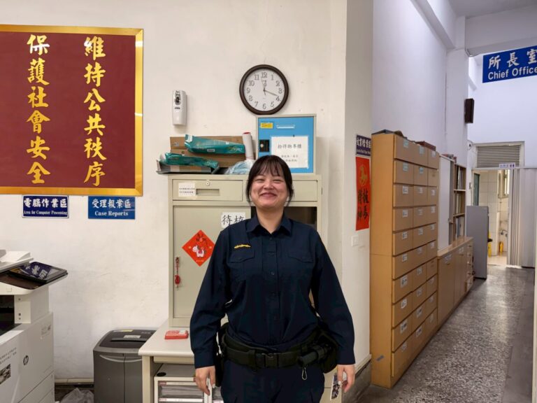 大湖派出所員警何佳宣。(圖／記者薛秀蓮 翻攝)