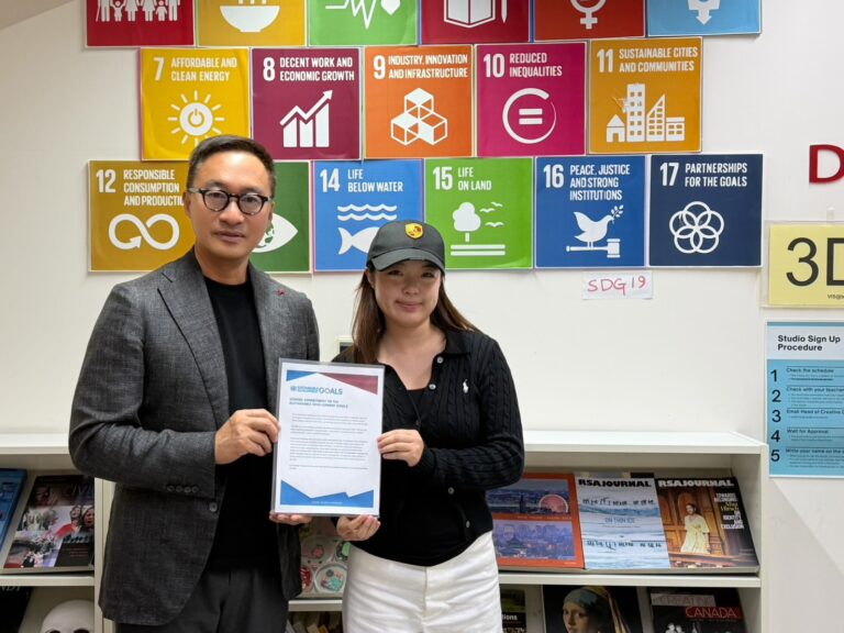 VIS 國際實驗教育高中部學生黃美翔率先簽署 Global School Pledge，開啟台灣永續教育新篇章。（圖／台北市VIS國際實驗高中提供）