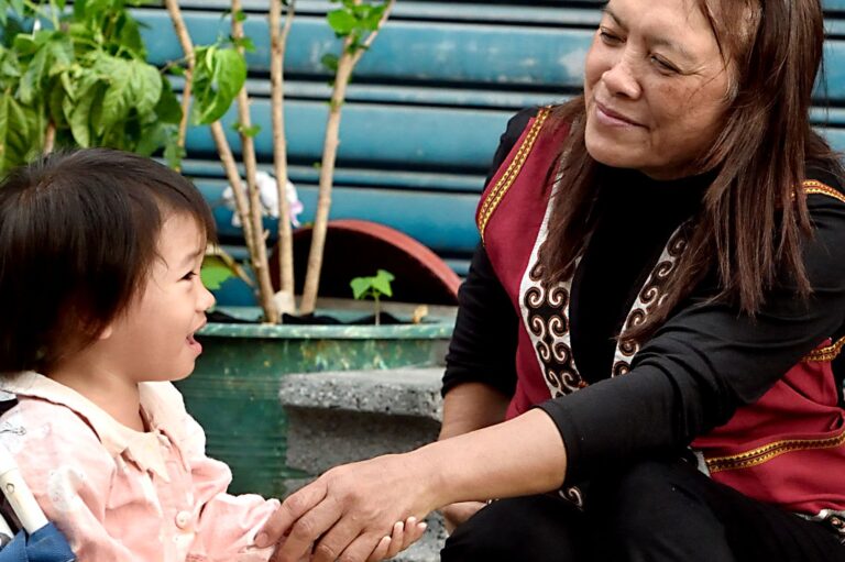 介惠基金會推動「愛相挺」計畫，讓偏鄉女性能陪伴在孩子身邊。（圖／介惠社會福利慈善基金會 提供）