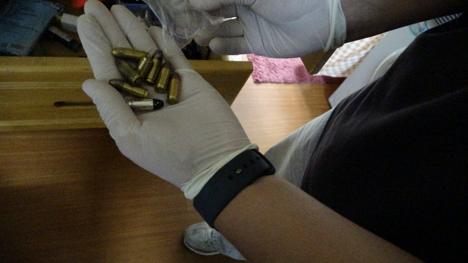 %E6%89%8B%E6%A7%8D%E5%AD%90%E5%BD%888%E9%A1%86