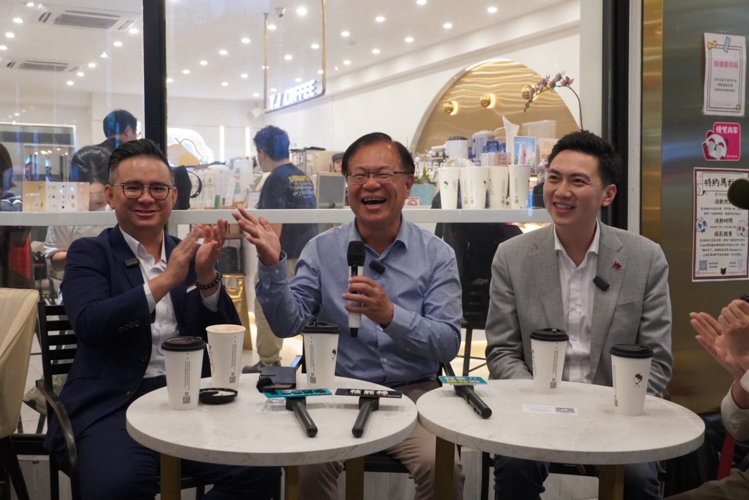 國民黨立委廖偉翔、黃健豪1日晚間南下陪同力挺張啓楷造勢，展現｢藍白合｣從立院合作到地方協調的氣勢。(圖／民眾黨嘉義市黨部)