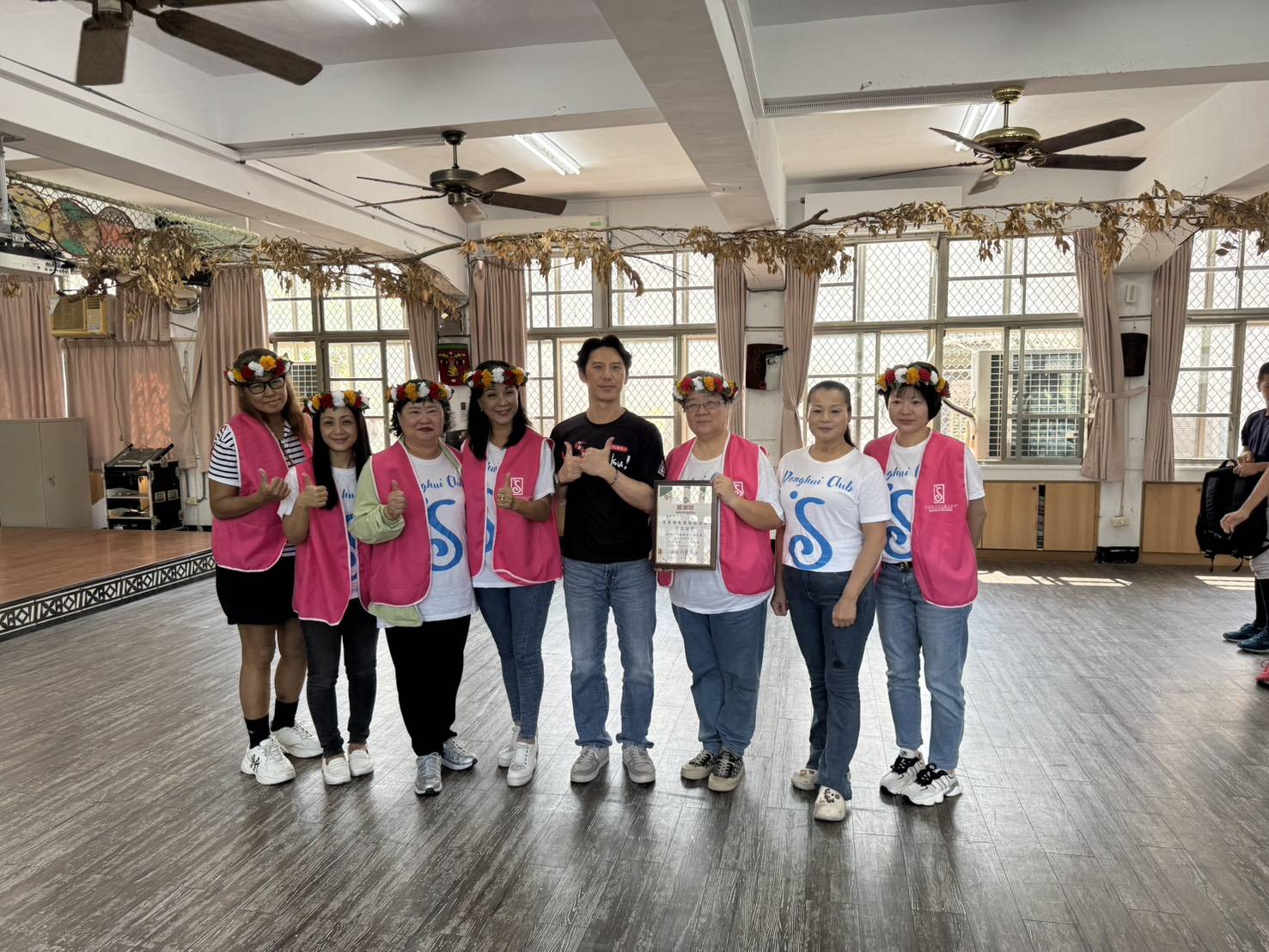 校方對於王春梅與東慧國際蘭馨交流協會會長林家莉此次善舉表達誠摯感謝。(圖／黃仁國會辦公室)