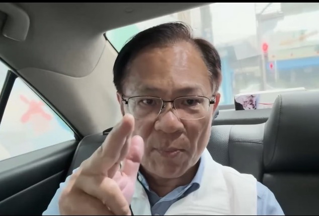 張啓楷強烈批評，中央對嘉義輕軌建設承諾反覆，甚至聯手刪減地方補助，正是阻礙城市發展的「元凶」。(圖／民眾黨嘉義黨部)