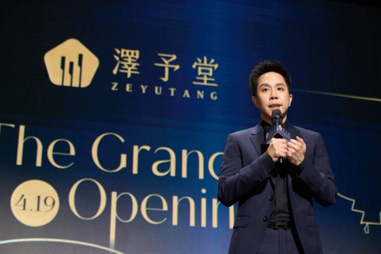 澤予堂創辦人陳立哲總院長，將「專業醫療」與「溫暖陪伴」融合。(圖/澤予堂 提供)