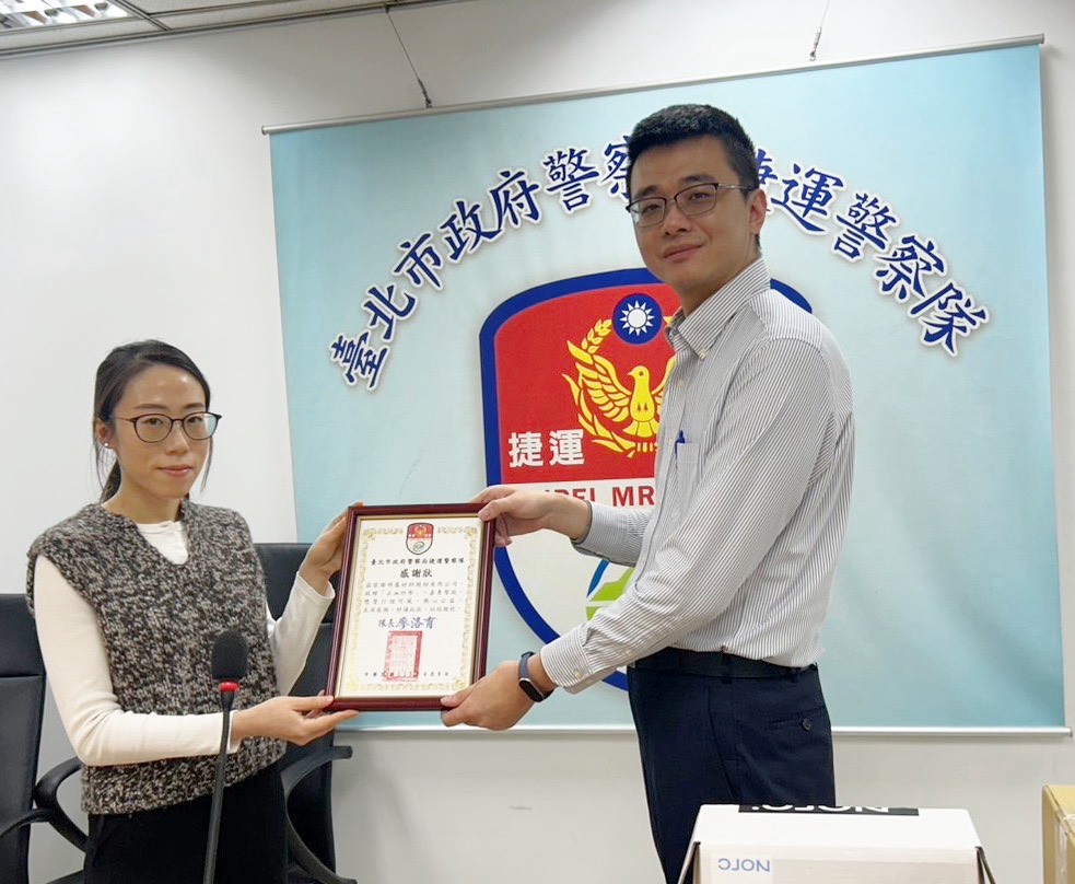 捐贈現場。(圖／記者李健興 翻攝）