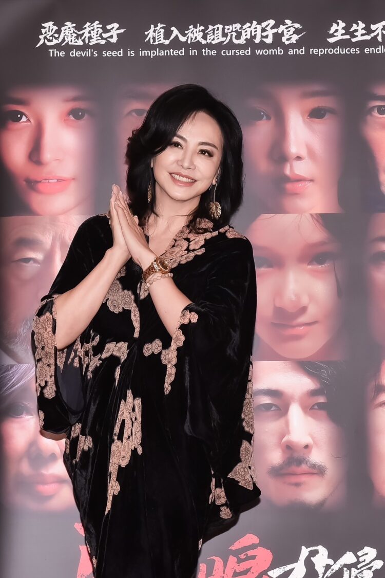 田麗在《腎上腺母侵》中飾演刑警，有十分精彩的偵查畫面。(圖/陽科國際 提供)