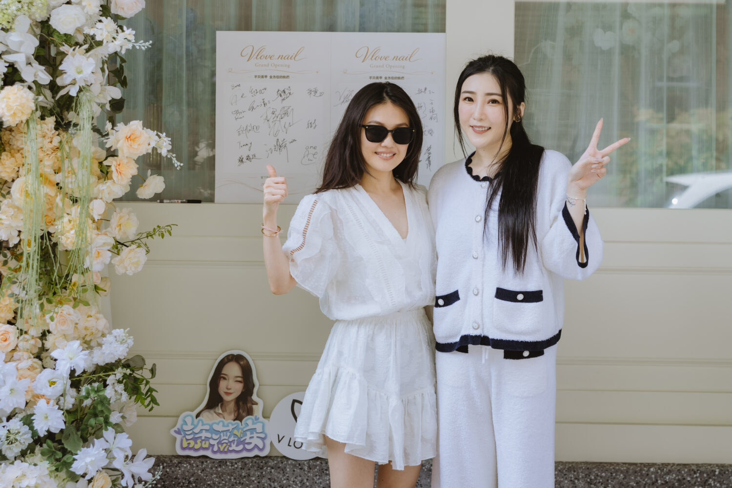 在開幕會上，蜜雪MICHELLE HSU也獻唱「謝謝你」，讓大家滿滿的回憶殺。(圖/唱戲世界娛樂 提供)