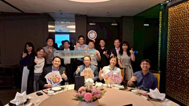 半導體小聯盟成員齊聚合影，展現跨企業交流合作成果與產業鏈整合的高度凝聚力。（圖／主辦單位提供）