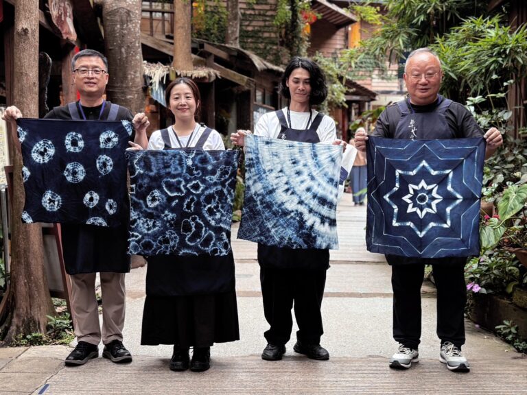 新創會員親手體驗藍染DIY課程，感受傳統工藝與文化美學。（圖/新創總會提供）