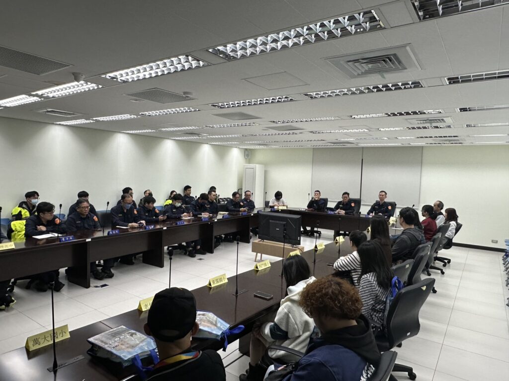 萬華分局舉辦校園安全座談會。（圖／記者 趙靜姸翻攝）