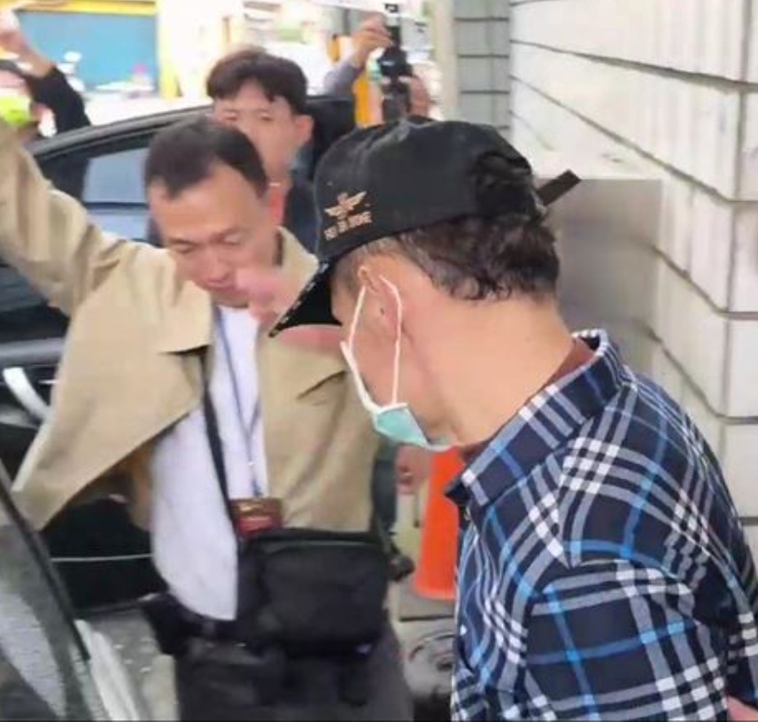 花蓮縣議員吳建志胞兄持有「喪屍菸彈」遭逮。（圖／記者趙靜姸 翻攝）