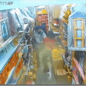 2陌生男闖金香鋪徒手毆人　中壢警2小時鎖定犯嫌