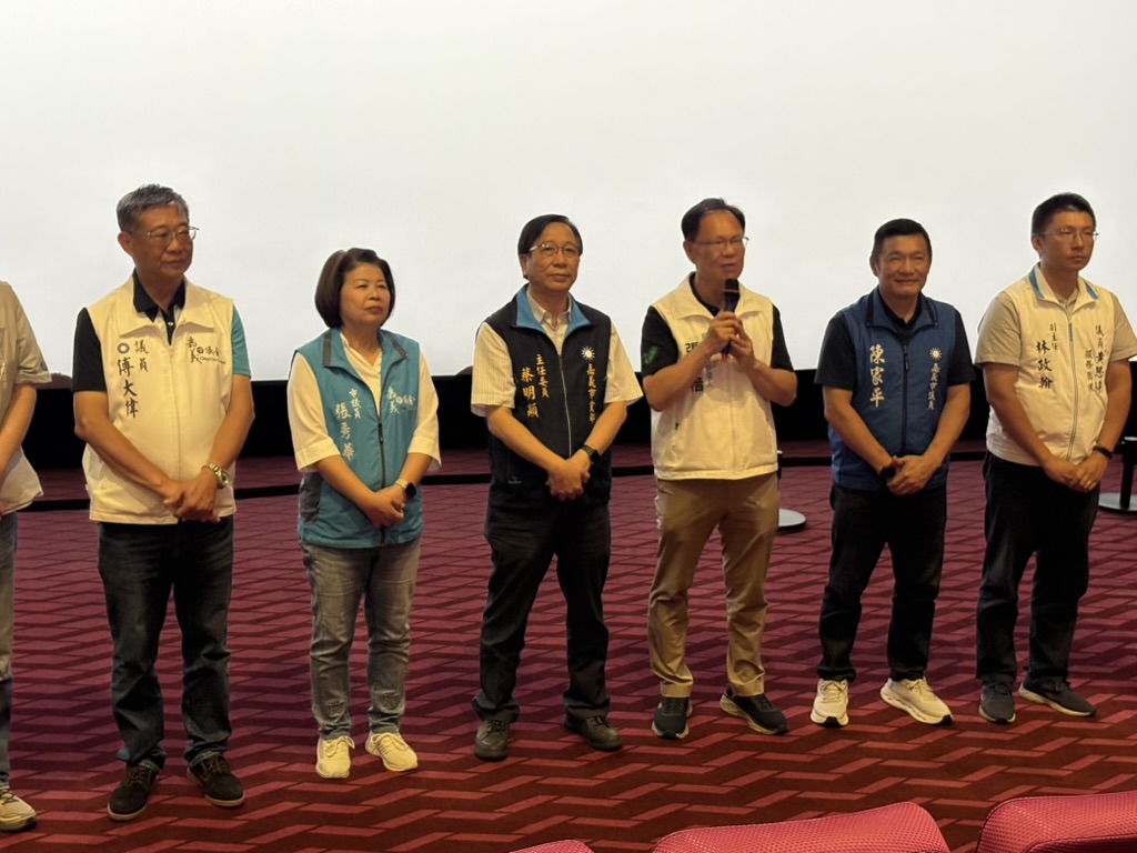國民黨嘉義市黨部主委蔡明顯及市議員張秀華、傅大偉、陳家平共同共同為張啓楷站台推薦。（圖／民眾黨嘉義黨部）