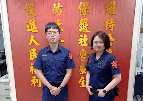 大同分局重慶北路派出所所長何彥鋒(左)、警員黃育薰(右)。(圖／記者戴昱弘 翻攝）