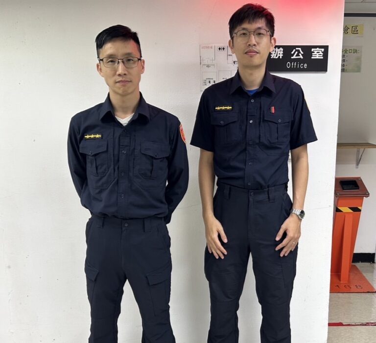 現場處理員警：警員潘冠旗、盧炘楷。(圖／記者李健興 翻攝）