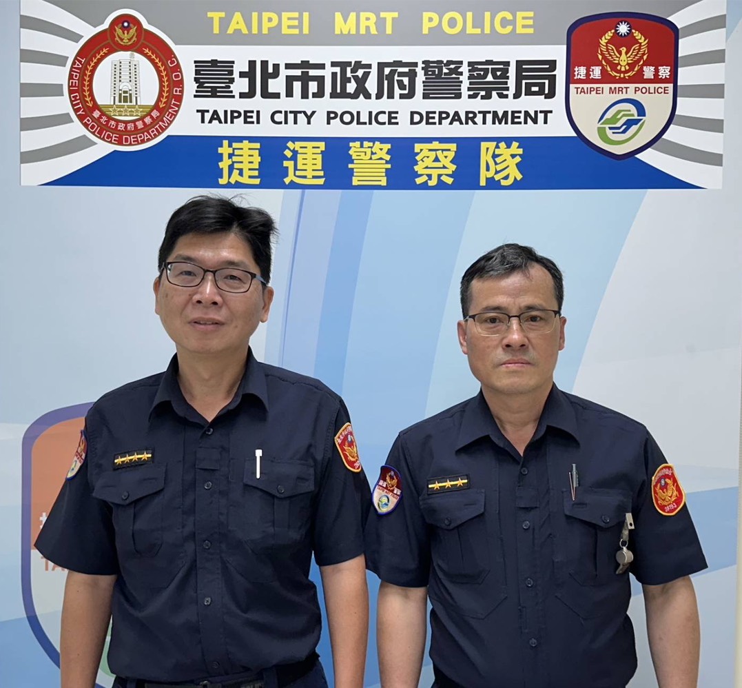 現場處理員警：小隊長楊國芳、警員劉吳德。(圖／記者李健興 翻攝）