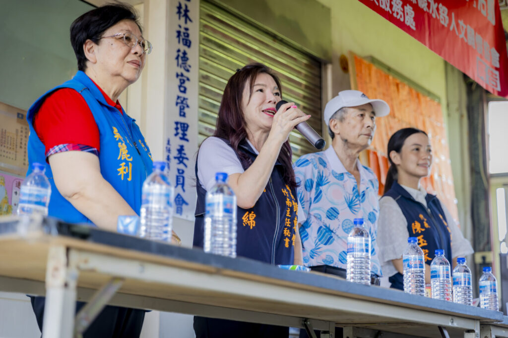 竹南鎮代會主席何秀綿建議編列預算支持家長會加入共同監督營養午餐品質。（圖／記者鄭元毓翻攝）