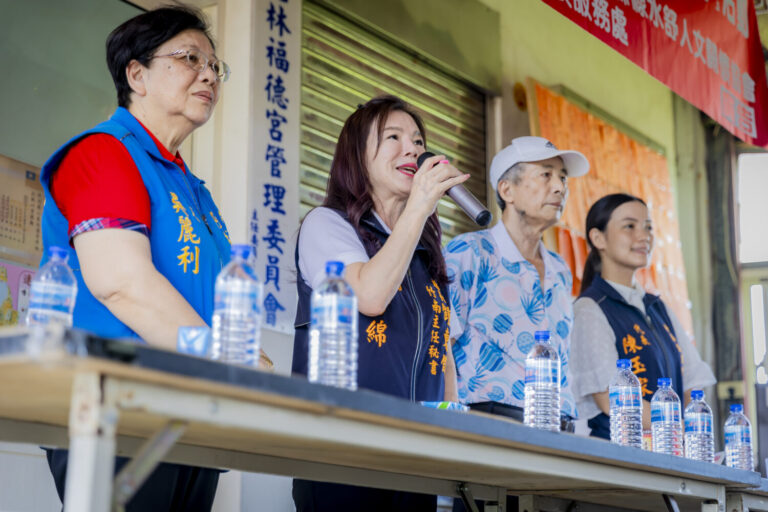 竹南鎮代會主席何秀綿建議編列預算支持家長會加入共同監督營養午餐品質。（圖／記者鄭元毓翻攝）