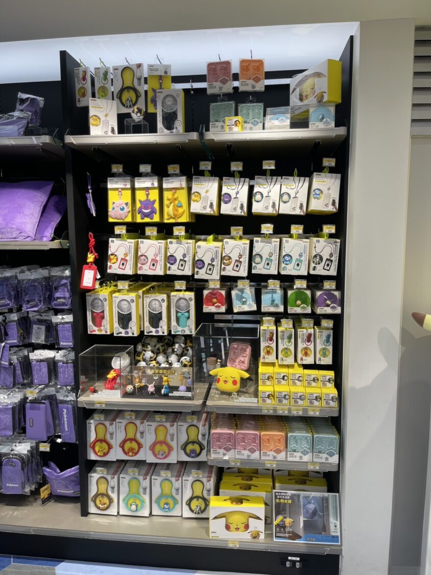  桑田家代理多項授權生活商品與3C周邊，透過主題式陳列強化品牌辨識度與市場吸引力。（圖／桑田家提供）