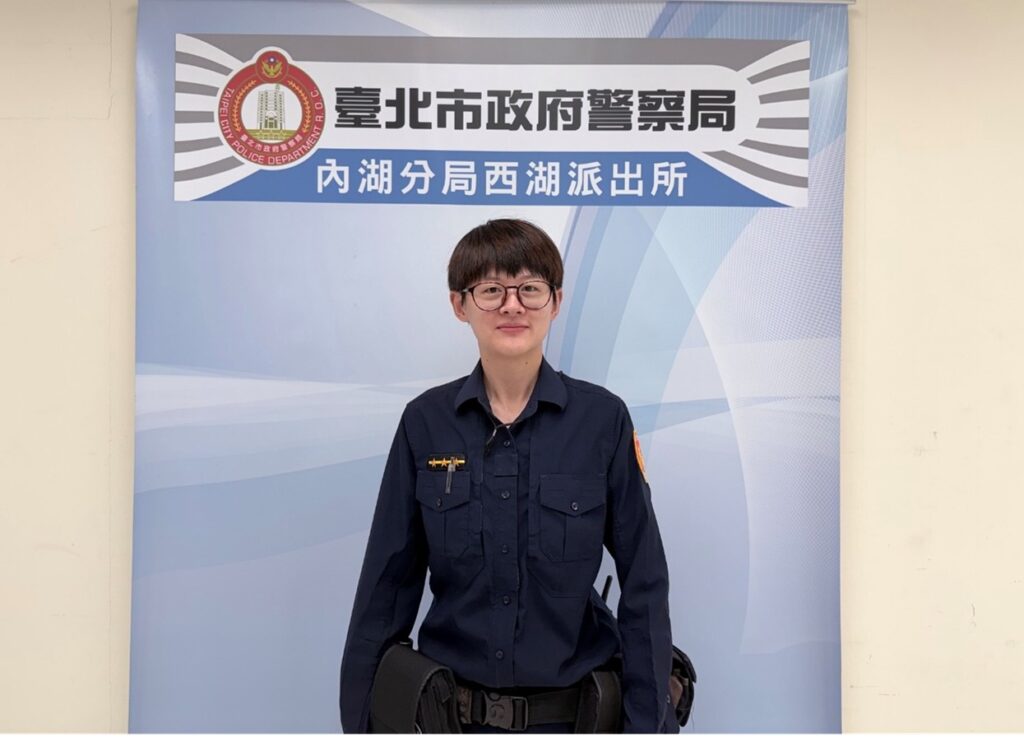 西湖派出所警員廖芳兪。(圖／記者薛秀蓮 翻攝)