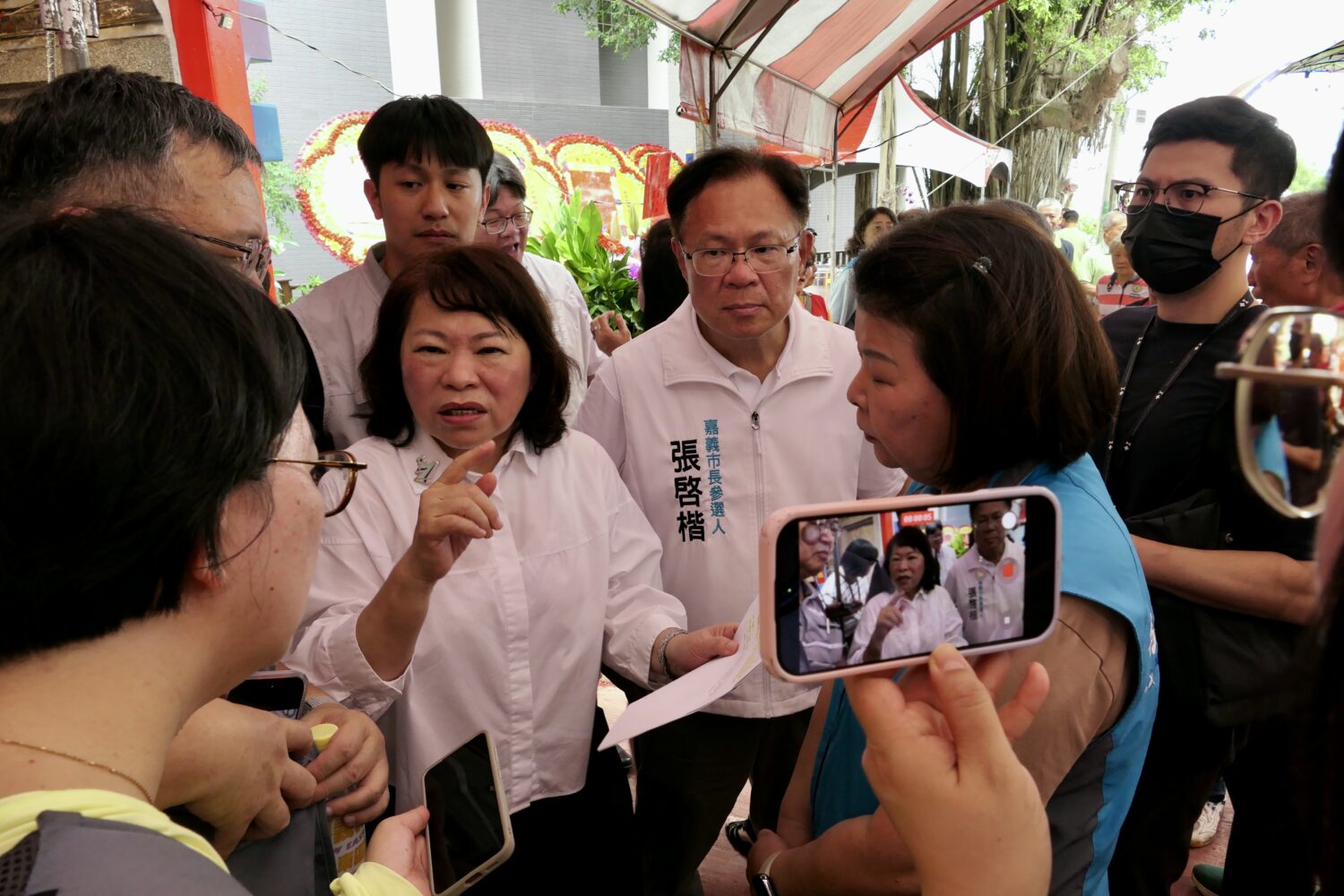 張啓楷陪同嘉義市長黃敏惠疾呼中央別再忽視嘉義市,高鐵嘉義站聯外軌道建設不能再拖。(圖/記者翻攝)