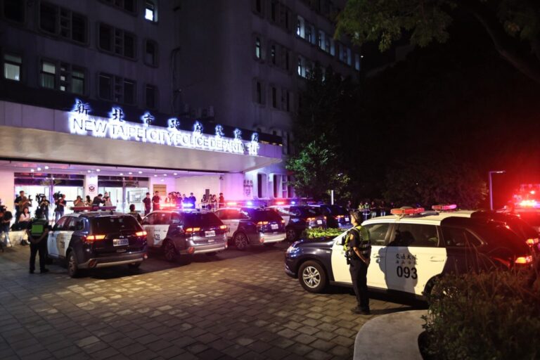 新北警展現執法決心。(圖/記者李健興 翻攝)