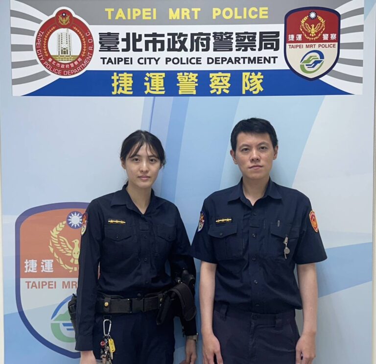 現場處理員警:警員辛睿蕓、柯俊羽。(圖/記者李健興 翻攝)