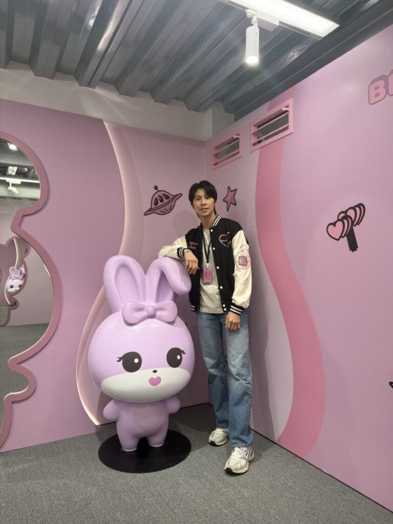 驚喜入手壓軸盲盒！金牌國手林郁婷也敵不過「台北限定款」魅力。(圖/林郁婷 IG 提供)