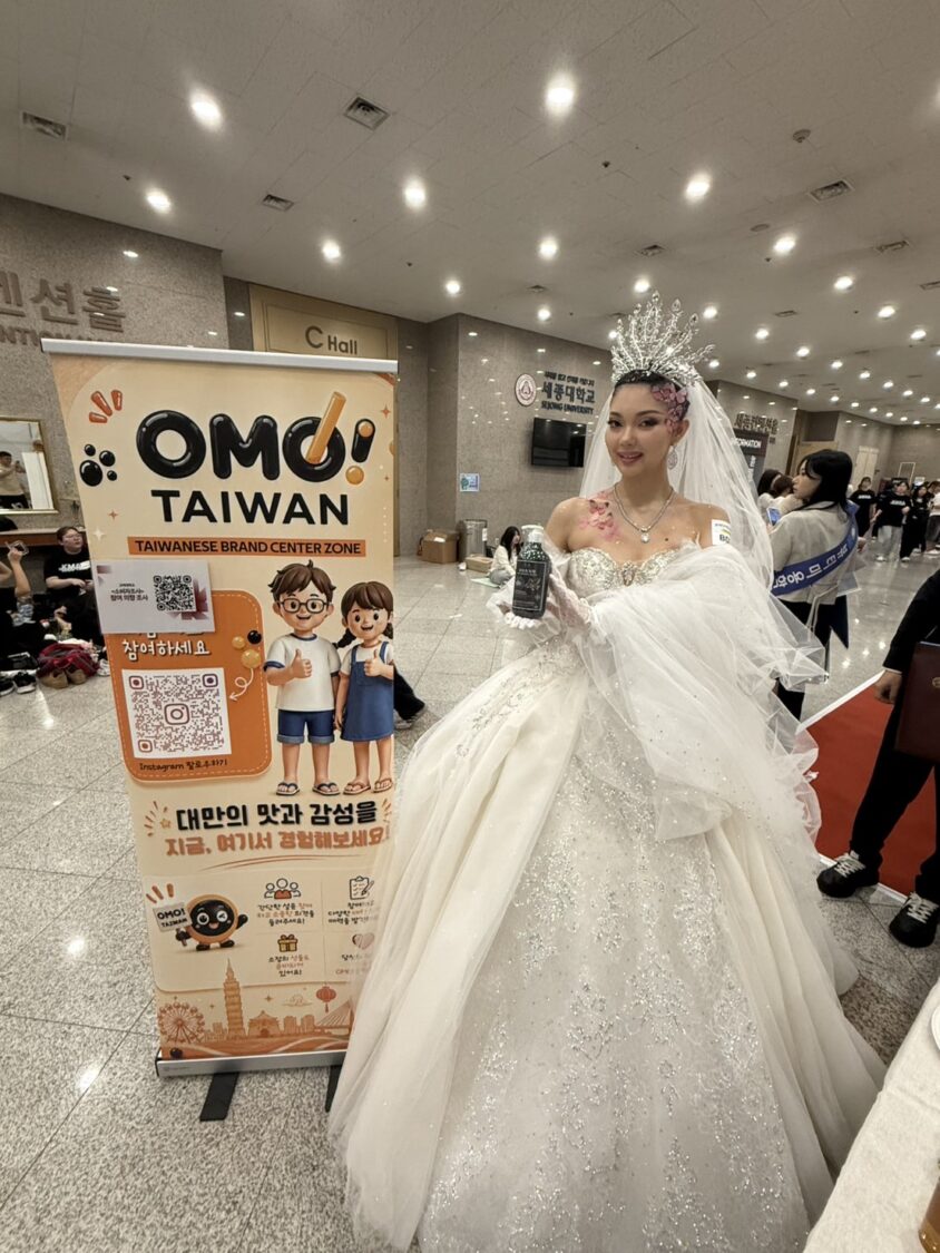 韓國彩妝師協會(KMAA)主辦的「無限挑戰大賽」吸引大批美業選手參與,現場匯聚韓國美容、美妝及造型產業人才,展現產業交流能量。(圖/晨露國際貿易提供)