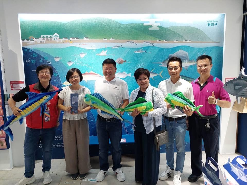 響應國家海洋日，花蓮縣長參選人張峻提出「海洋大縣，花蓮藍海新未來」四大藍海戰略，涵蓋漁業升級、觀光發展、海洋安全及文化傳承。（圖／記者 趙靜姸翻攝）