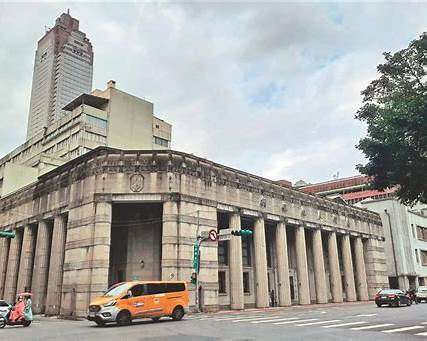 土地銀行總行外觀 (圖/ 記者 劉其昌 翻攝)