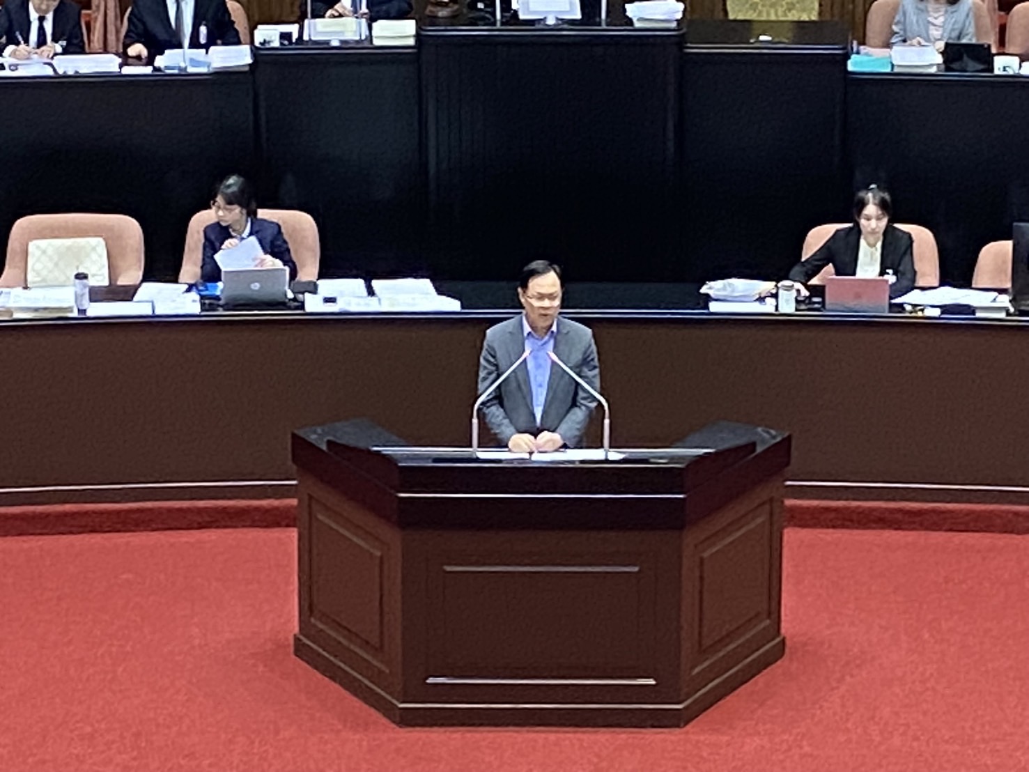 1300公噸問題油僅回收2%　 王鴻薇質疑中央兩度蓋牌：至今無人負責