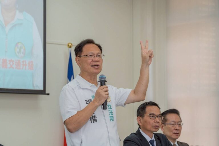 張啓楷指出，民進黨政府無視行政中立原則及該場地使用規定，公然將政府機關淪為政黨造勢場所，公器私用特權行徑，缺乏基本法治觀念，更無視廣大嘉義市民觀感。(記者翻攝)