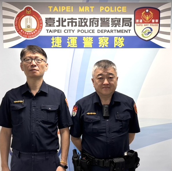 現場處理員警：警員蕭永昌、葉峻長。(圖／記者李健興 翻攝）