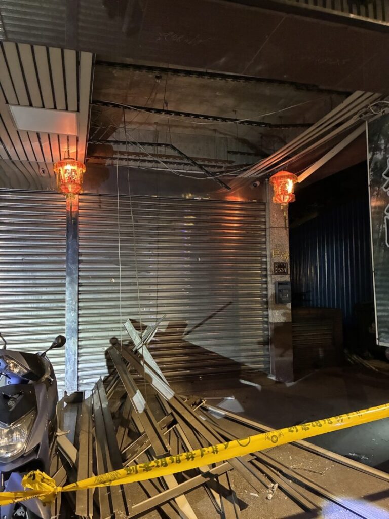 北山弘仁會樹林據點「巨湧開發」遭人丟擲爆裂物。（記者徐煜勝翻攝）