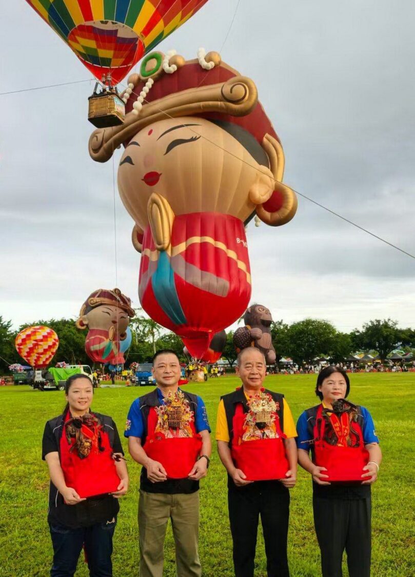 全球唯一媽祖熱氣球台中升空!大庄媽祖會石忠宮媽祖,百年「五福圳」水緣再續。(圖/記者翻攝)
