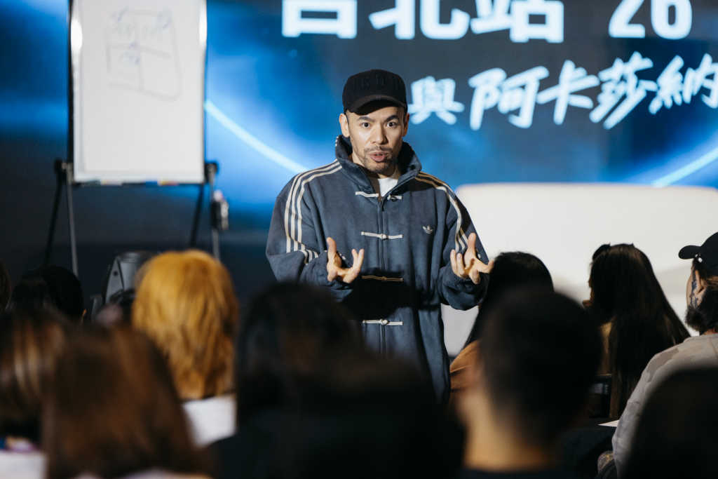 全球知名顯化大師阿卡莎納舉辦為期三天的沉浸式《顯化奇蹟2026 台北站》活動。(圖/主辦單位 提供)